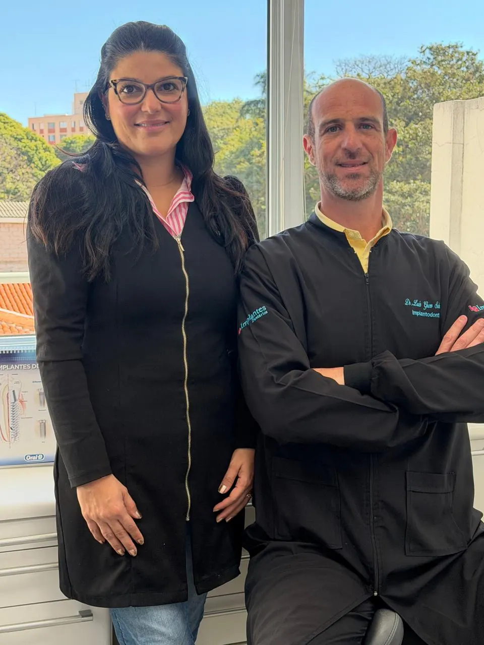 Dra. Tamara Sabbag e Dr. Luis Gross Schweller trabalhando em parceria